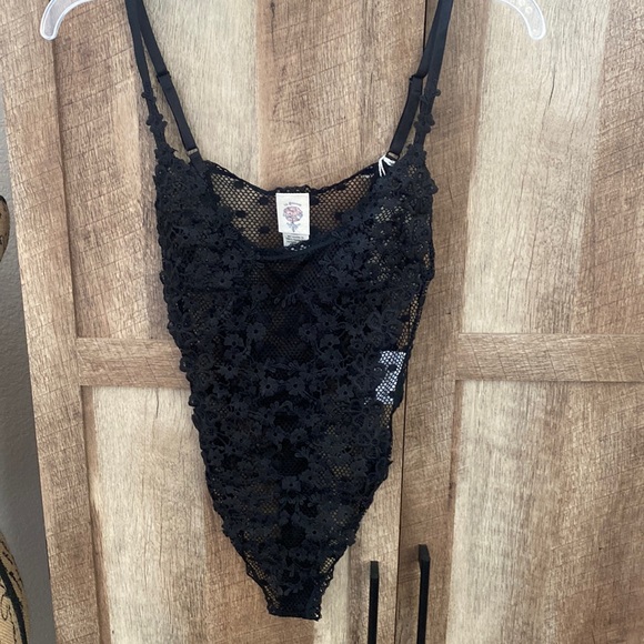 In Bloom Other - NWT black lace lingerie 🖤🔥
